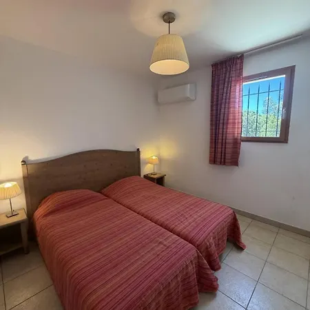2 Dans Avec Piscine Apartment